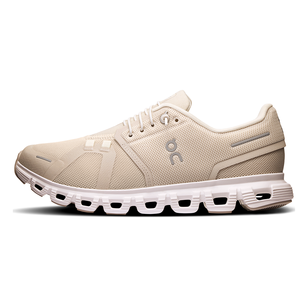 Tênis On Cloud 6 Feminino - Pérola / Branco - vista 2