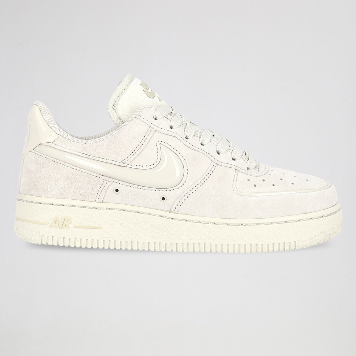 Tênis Nike Air Force 1 '07 Feminino - Marfim - Foto 1
