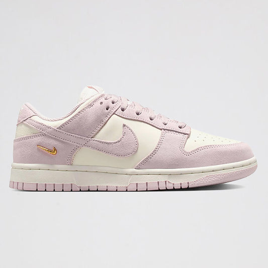 Tênis Nike Dunk Low Feminino - Rosa / Creme - Foto 1